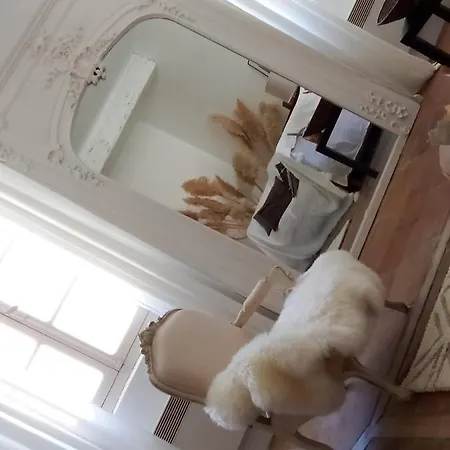 La Maison Perchee Aigues-Mortes