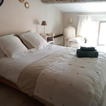 Bed and breakfast La Maison Perchee 3*