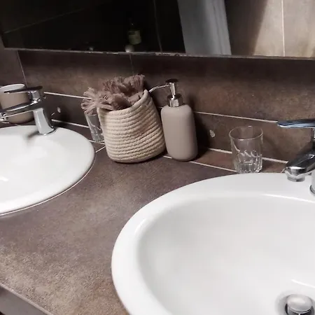 La Maison Perchee فندق مبيت وإفطار إج مورت