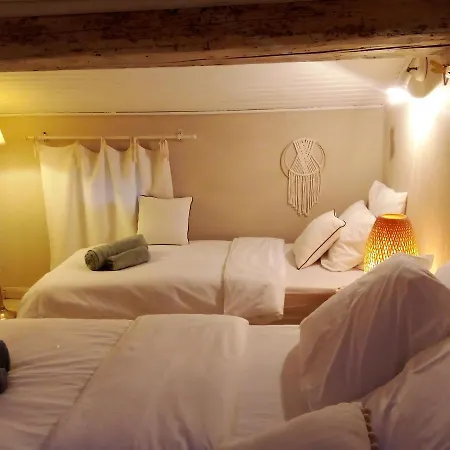 La Maison Perchee Bed and breakfast 3*