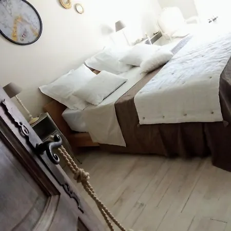 La Maison Perchee 3* Aigues-Mortes