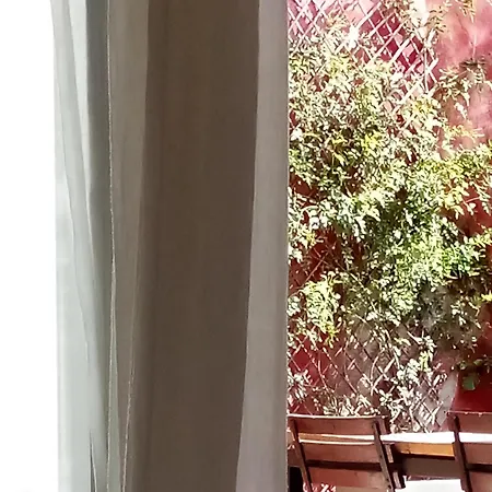 La Maison Perchee Bed and breakfast 3*